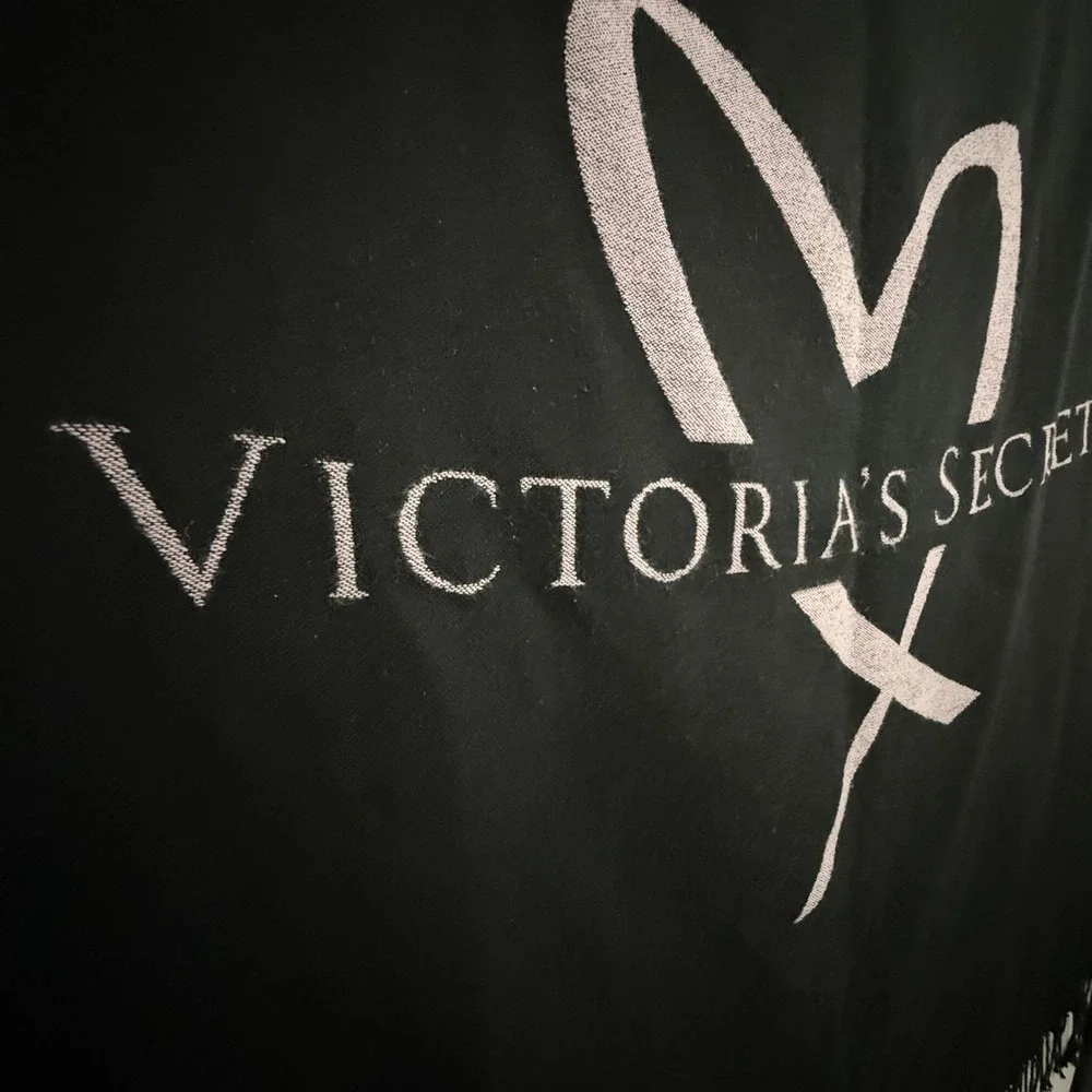 Victoria's Secret Throw‎ Blanket Size 50x50 Black Heart Logo Fringe Cozy